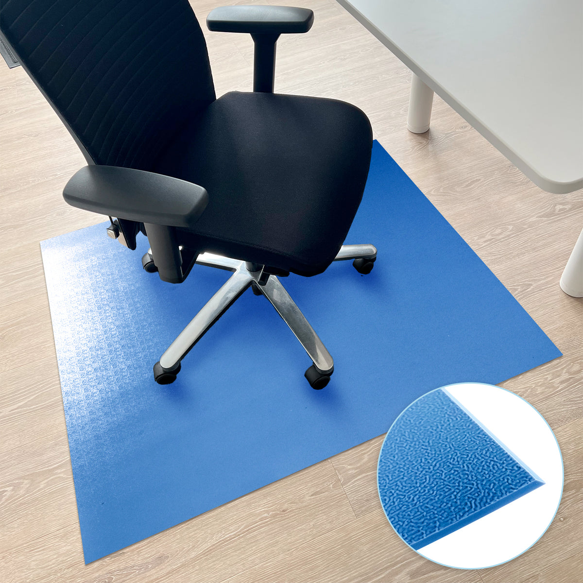 Floor protection mat with bevelled edge in various colours | Kleopatra | Optimum protection for your floors | In many sizes and colours